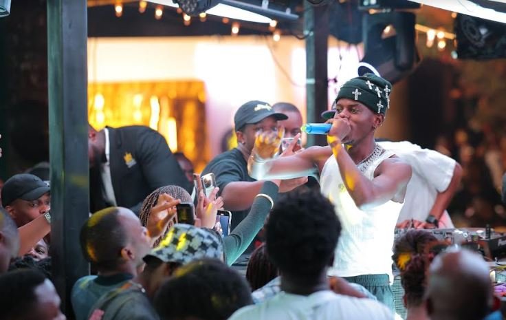 Thrones Lounge 5th anniversary