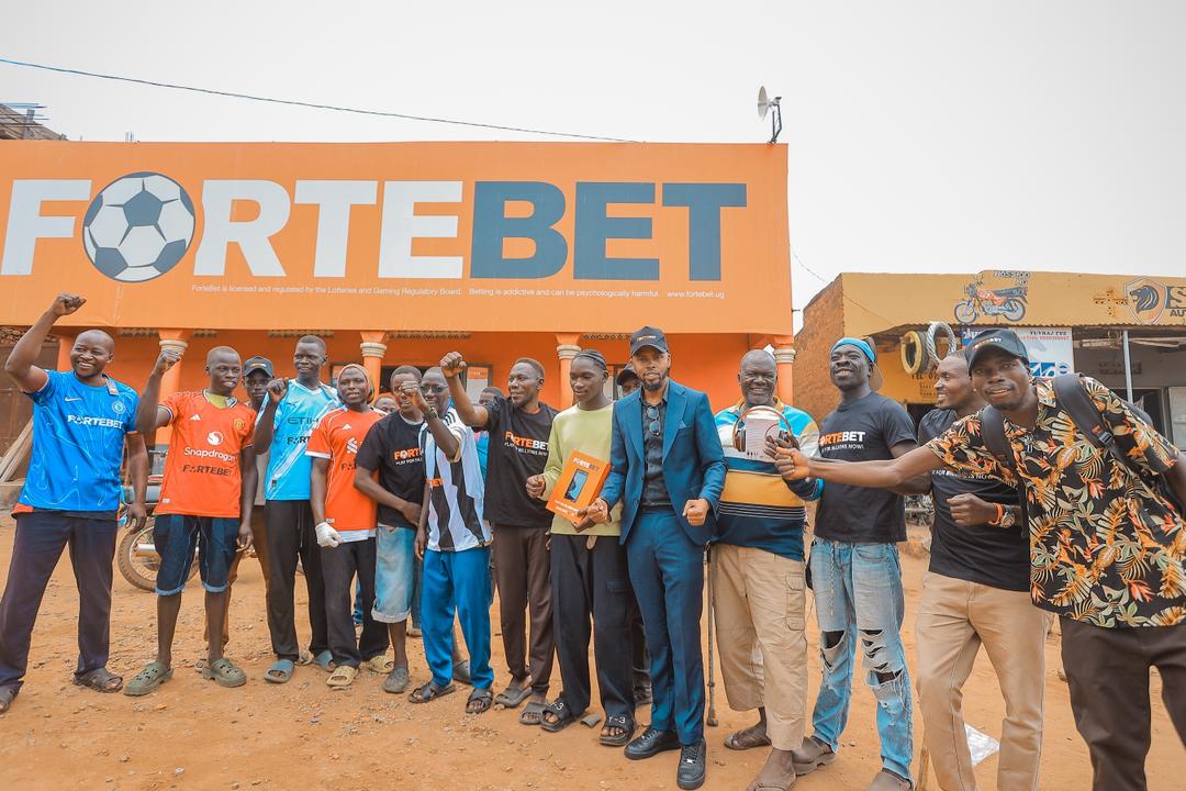 PICTORIAL: FORTEBET GIFTS BWEYALE, KIGUMBA, KARUMA, KIRYANDONGO WITH AMAZING GOODIES